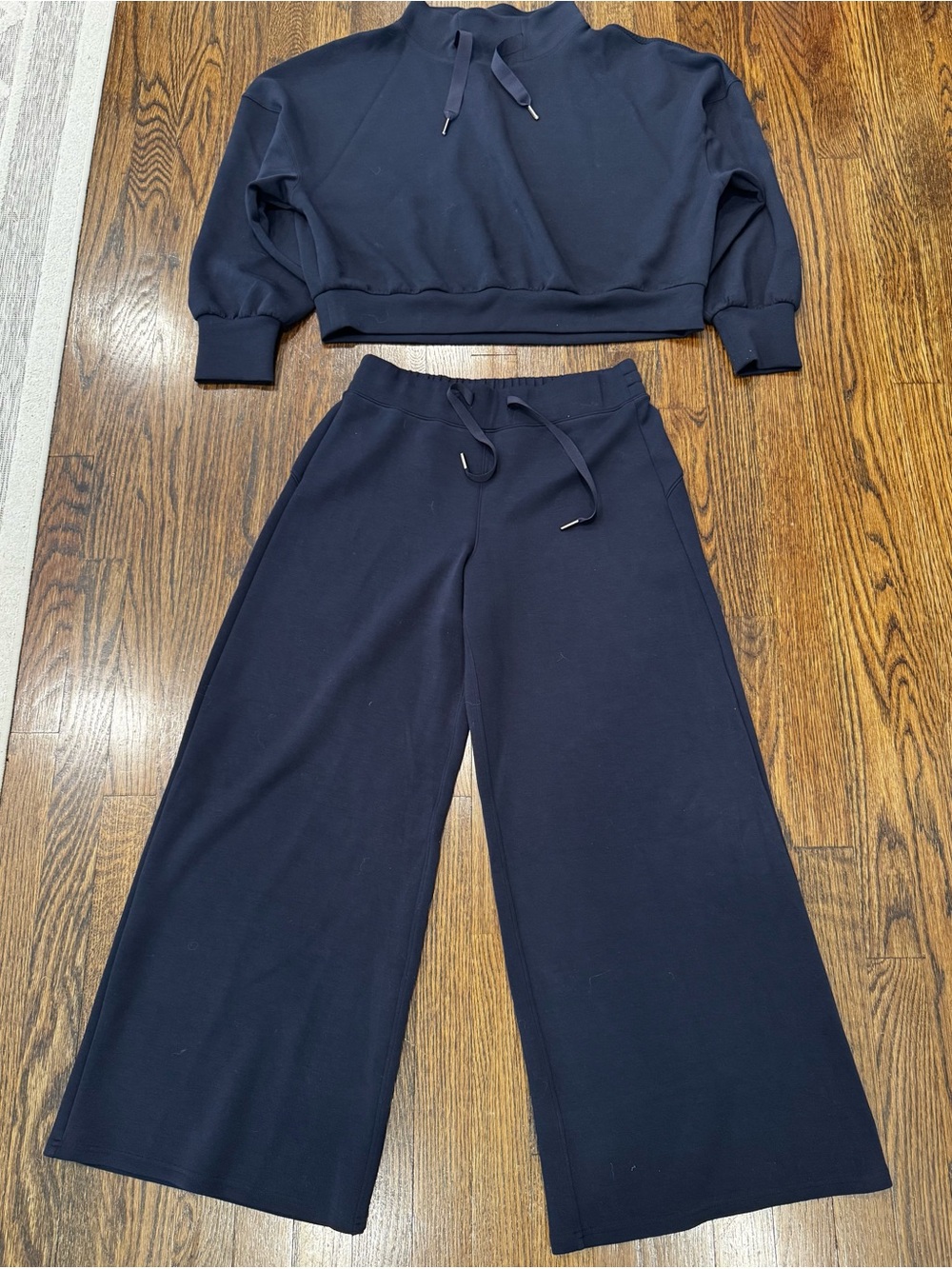 Spanx Women's Crop Pants AirEssentials Wide Leg Pants And Sweatshirt Navy Size M